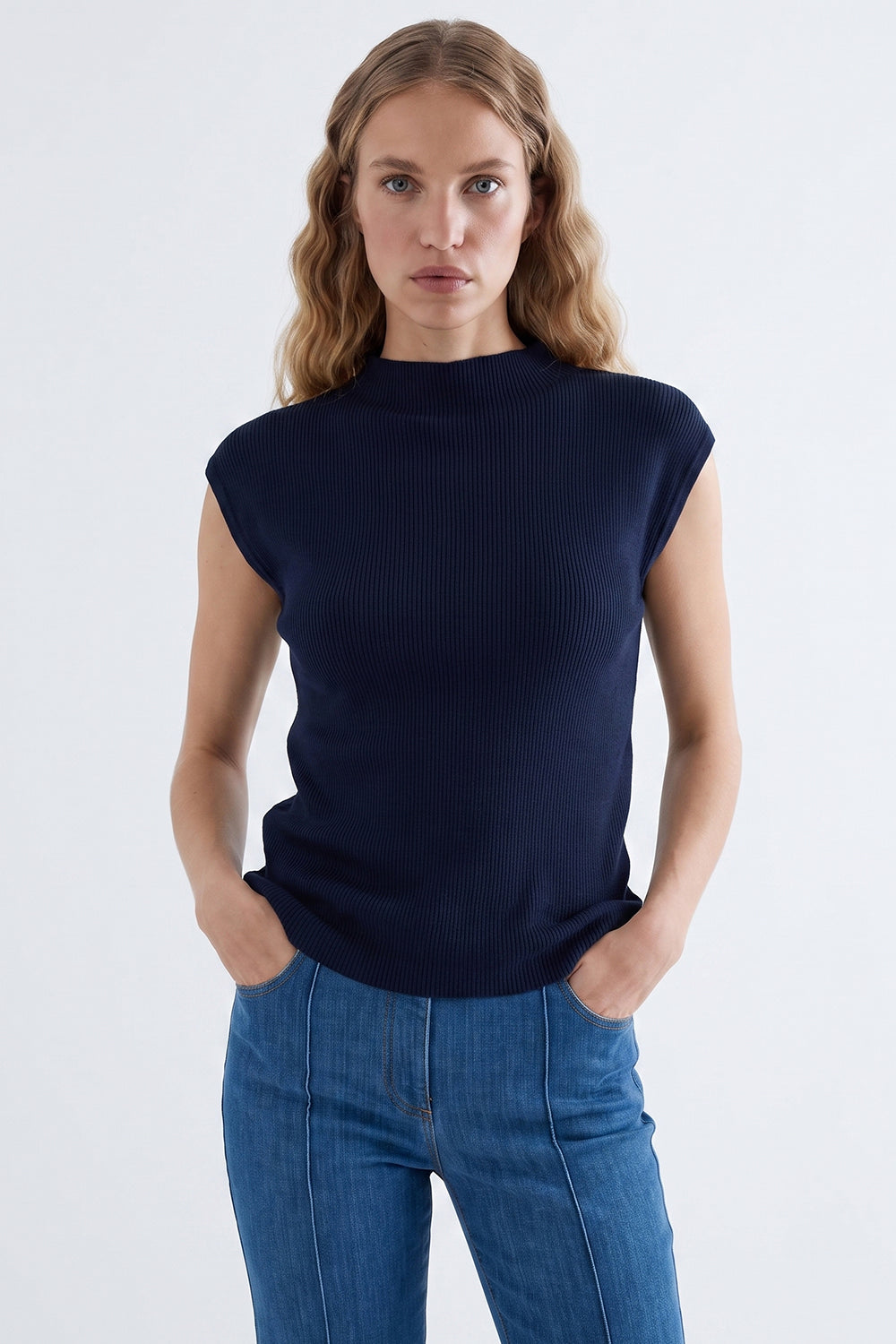 Stand Collar Sleeveless Knit Blouse - NAVY BLUE