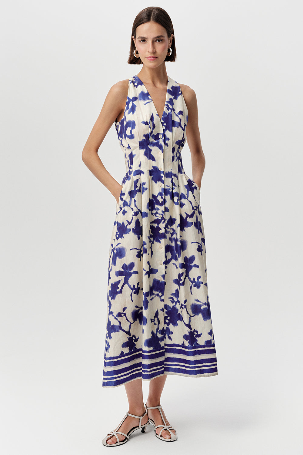 blue and white v neck dress Zeta Sleeveless Midi Audrey Hepburn in evening sa_ER_AJE ROW_MixedPrice_100BestSellingDresses Item:Shrug lighting conditions