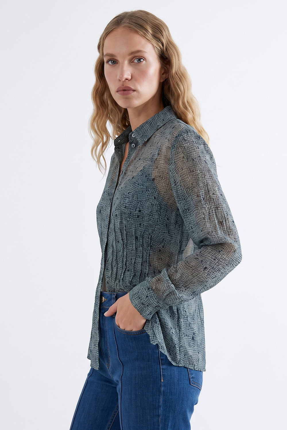 Lined Chiffon Shirt with Pintuck Waist Detail - MULTICOLOR