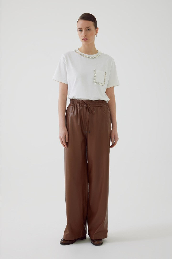 Vegan Leather Trousers with Pockets and Elastic Waist - Tan
