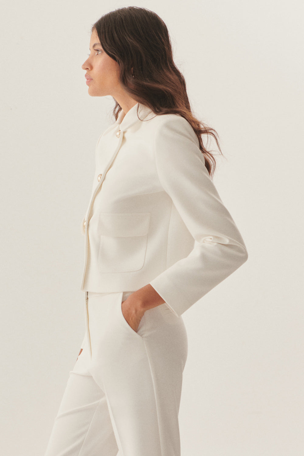 Collared Pocketed Regular Fit Short White Jacket