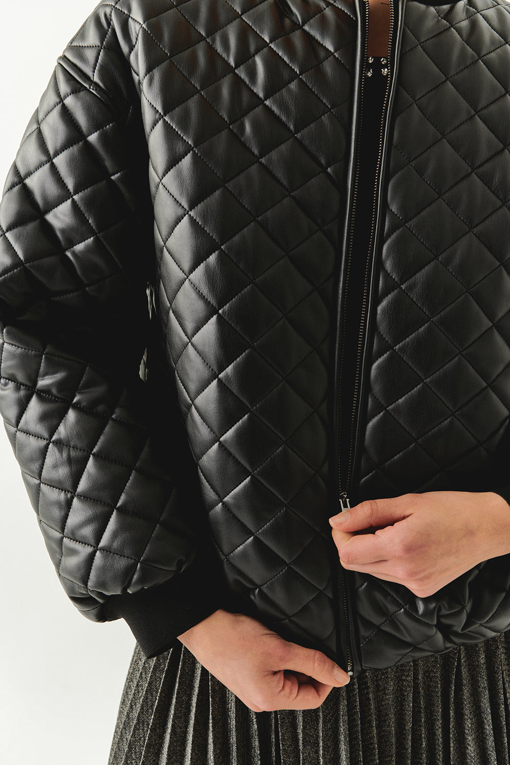 Dulce Quilted Faux Leather Shirt Collar Jacket