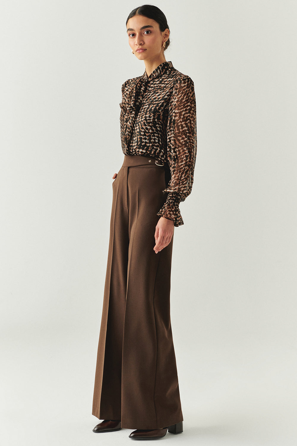Avayah Pants Tailored Pocketed Pants - Brown