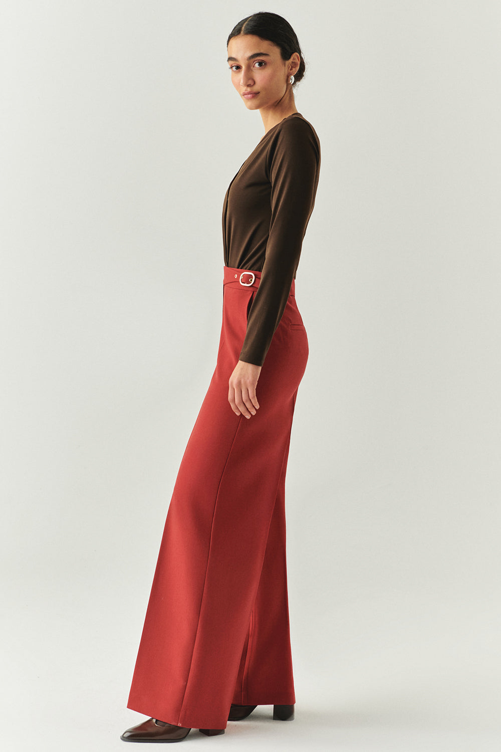 Avayah Tailored Pocketed Pants