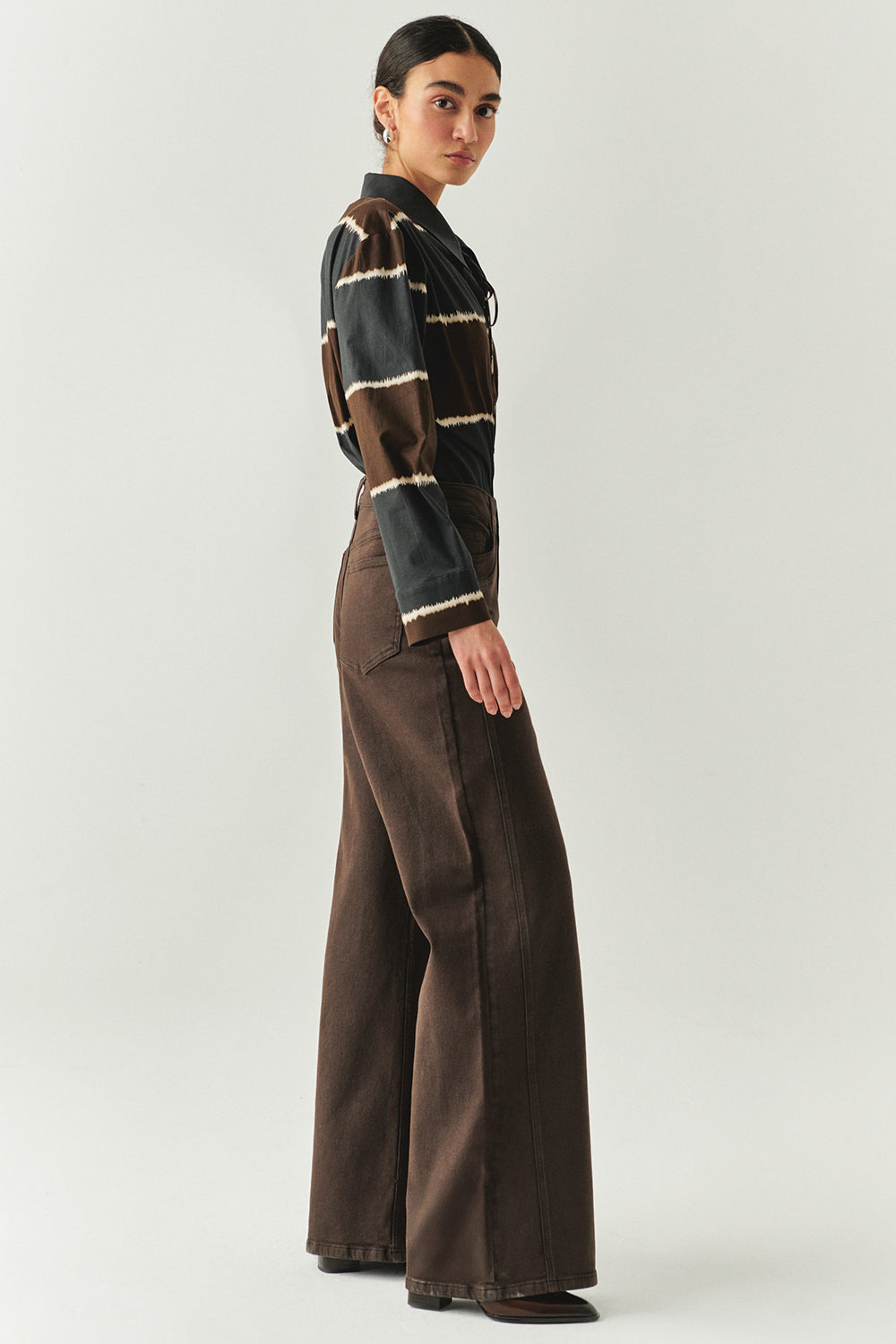 Daisy Brown Denim Jeans with Pockets
