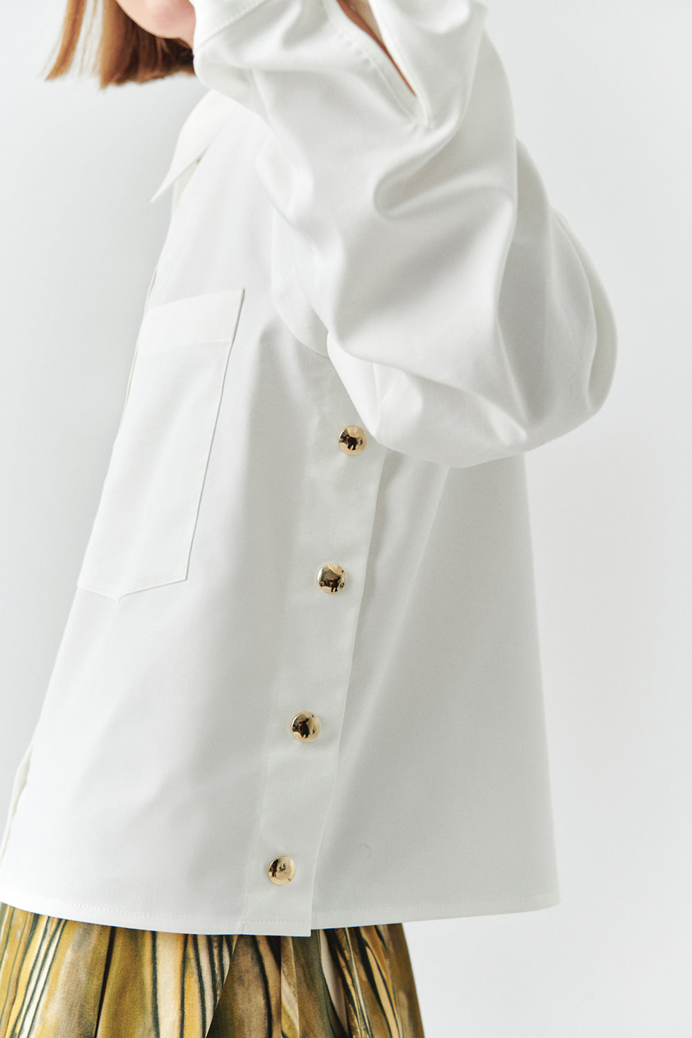 Theodora Structured Pocket Shirt with Classic Collar and Long Sleeves