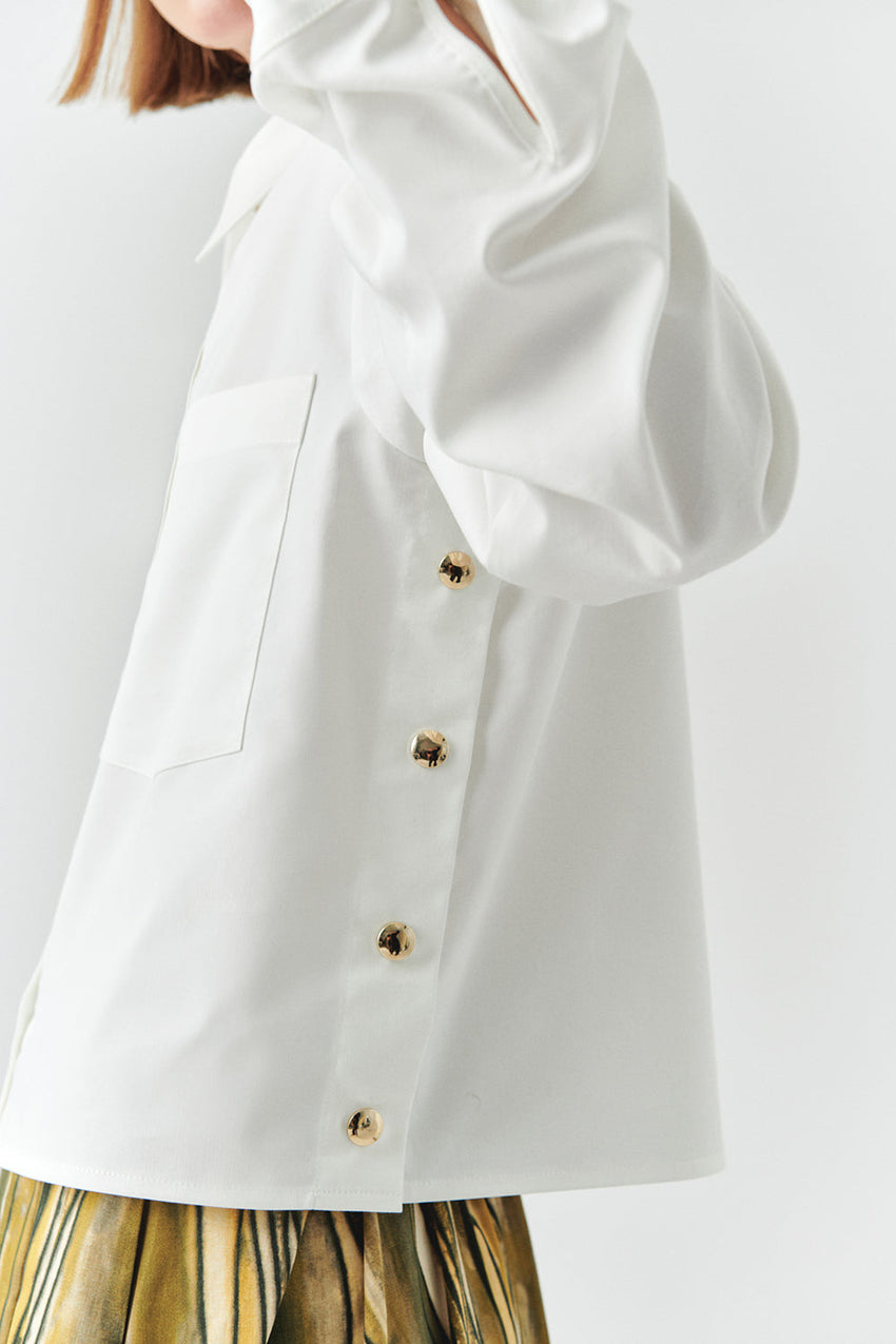 Theodora Structured Pocket Shirt with Classic Collar and Long Sleeves