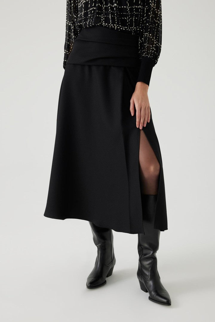 Black Slit Pleated Skirt with Lining