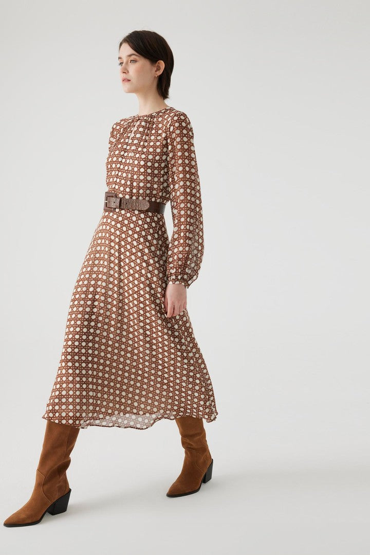Brown Chiffon Midi Dress with Basket Pattern, Belted Waist, and Fitted Cut