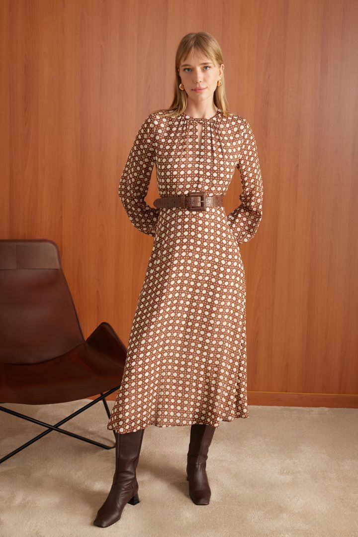 Brown Chiffon Midi Dress with Basket Pattern, Belted Waist, and Fitted Cut