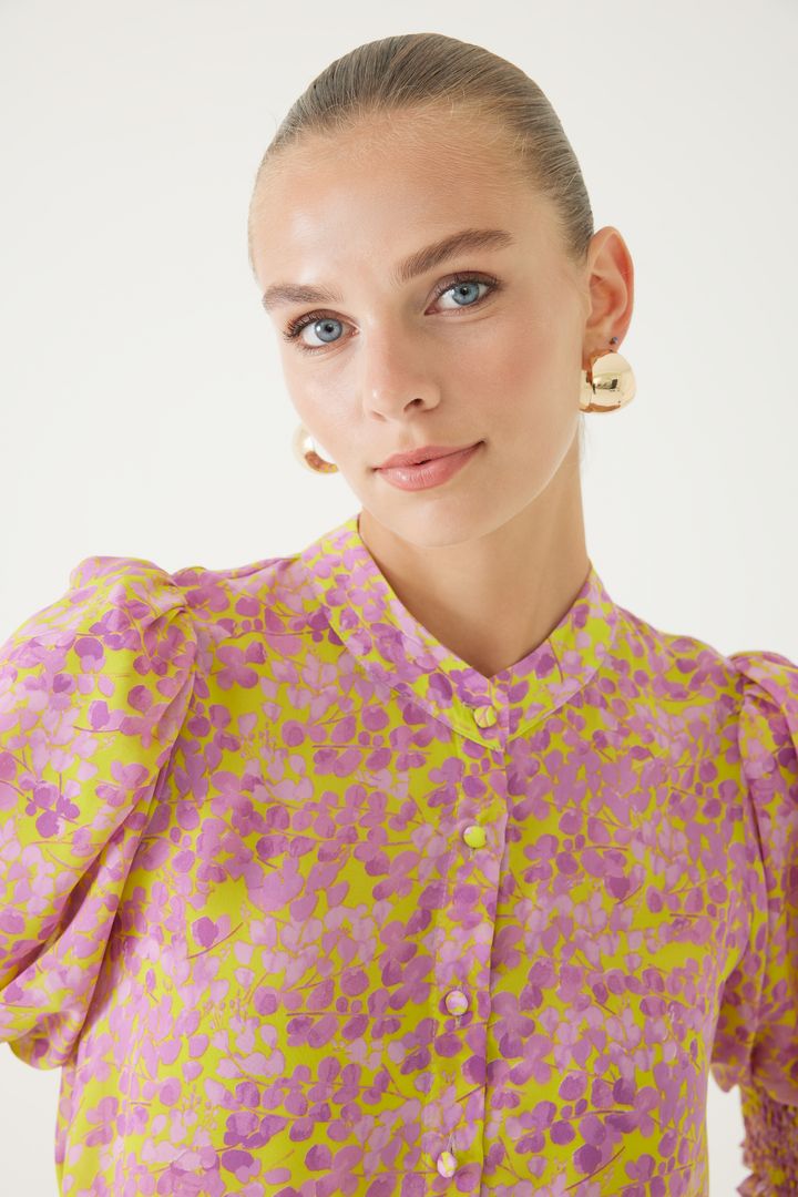 Colorful Shirt with Balloon Sleeves