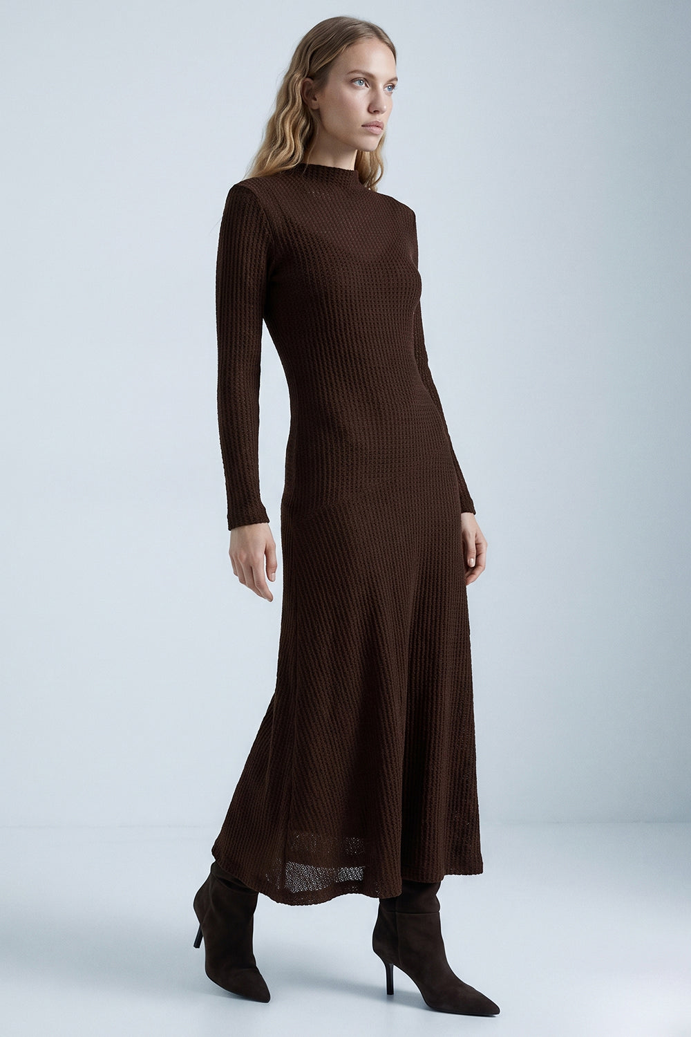 Lined Lace Flared Knit Midi Dress - BROWN
