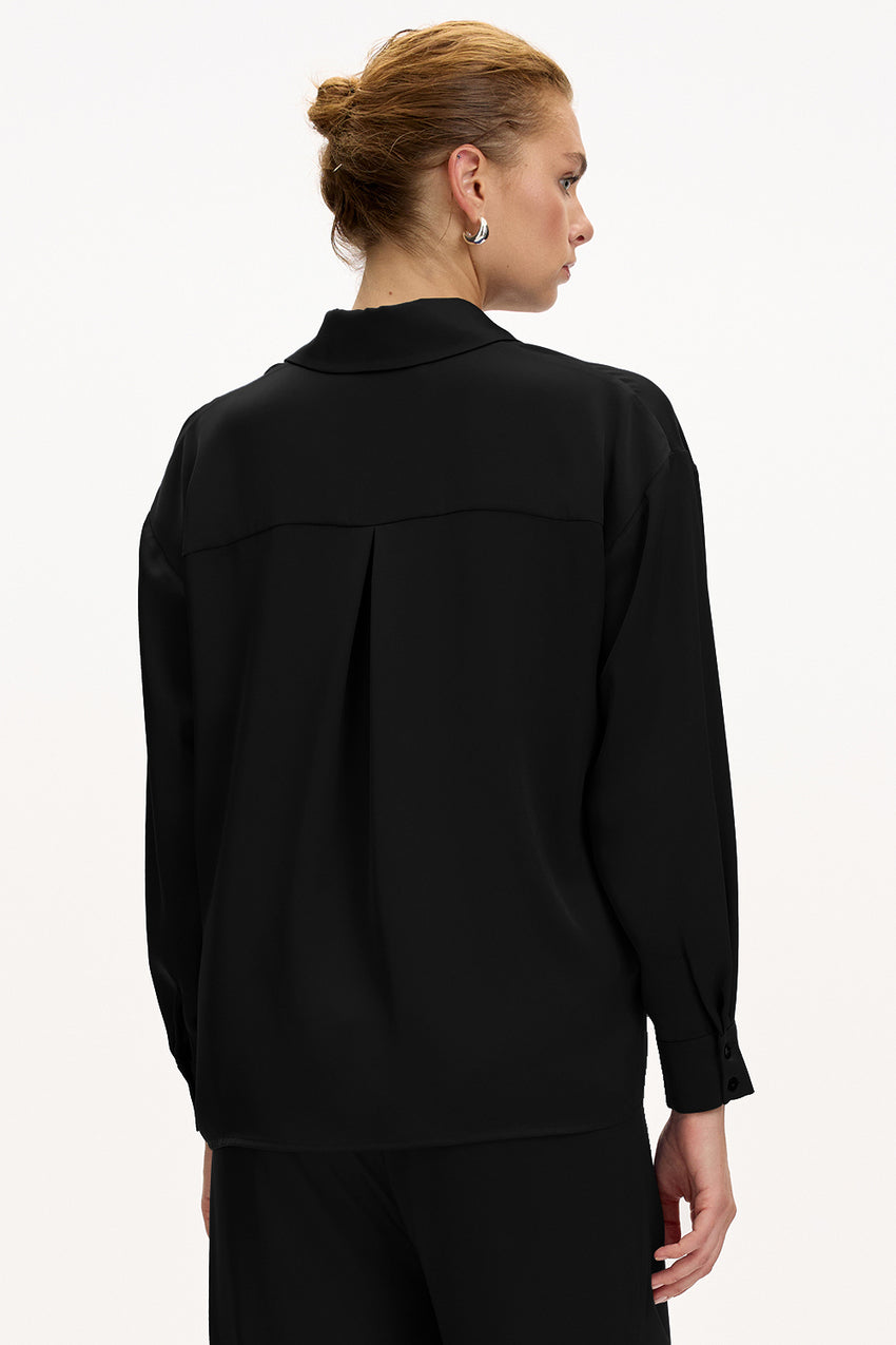 Black Regular Fit Shirt with Long Sleeves, Classic Collar, and Buttons