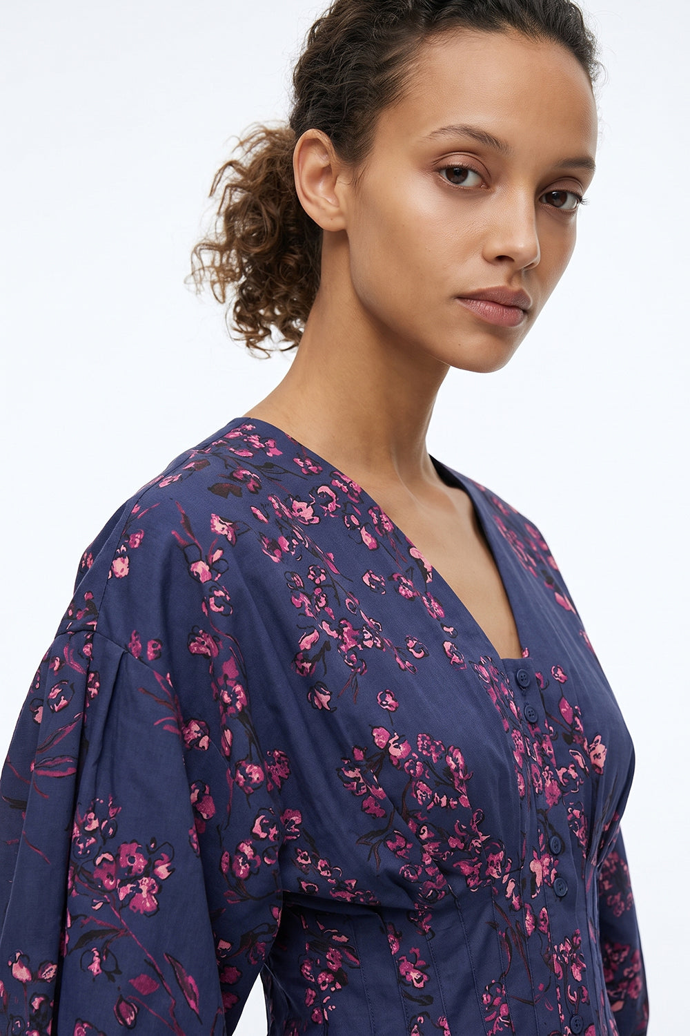 Fitted Pleated Raglan Sleeve Shirt - MULTICOLOR