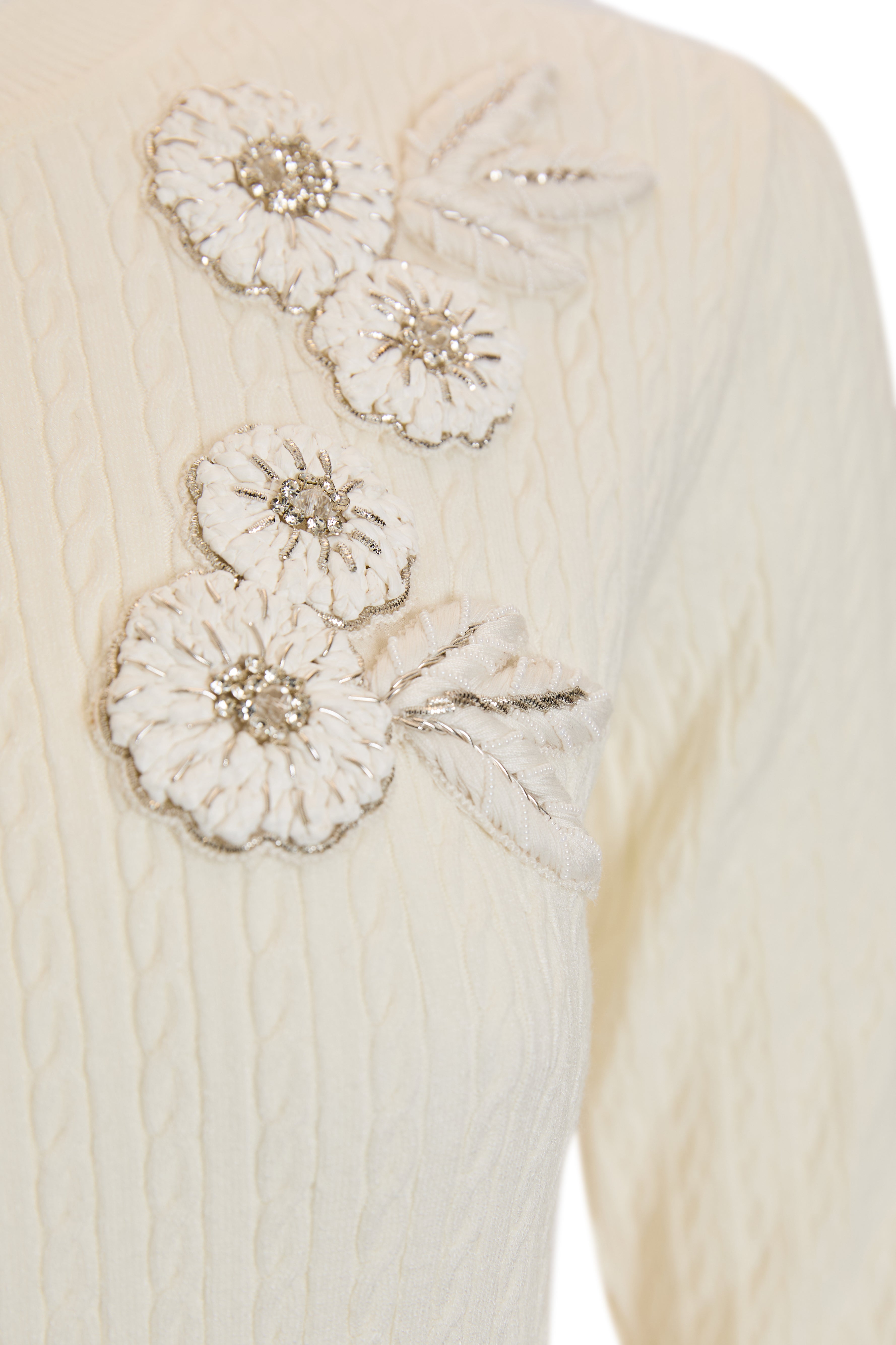 Long Sleeve Crew Neck Knit Sweater with Floral Embroidery