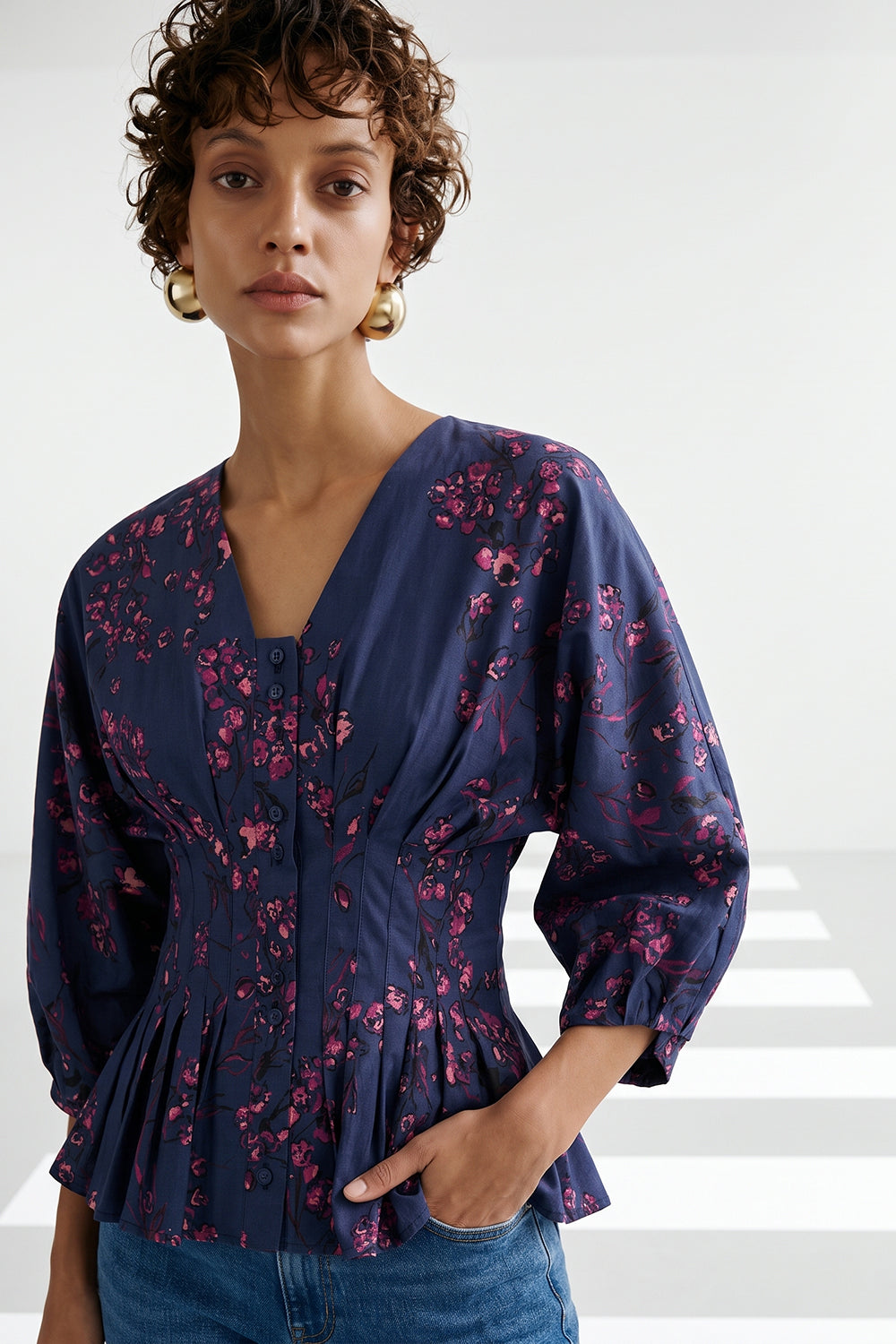 Fitted Pleated Raglan Sleeve Shirt - MULTICOLOR