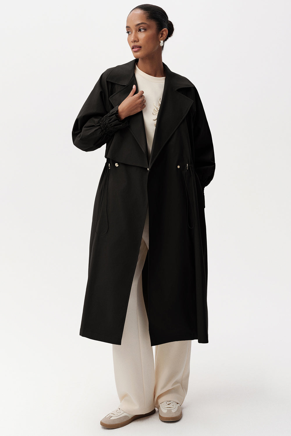 Elegant Belted Midi Black Trenchcoat with Long Sleeves