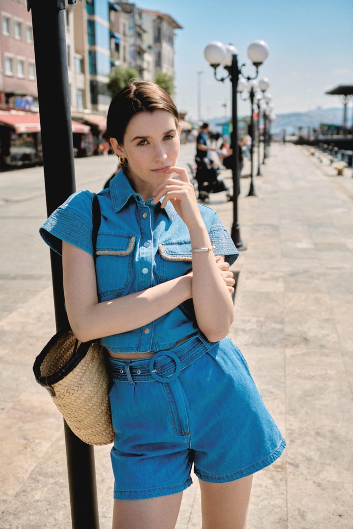 Denim Look Pocketed Shirt - BLUE