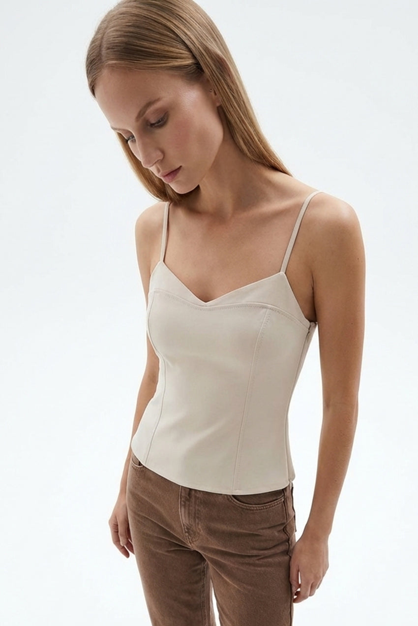 Chic Sleeveless Blouse with V-Neckline
