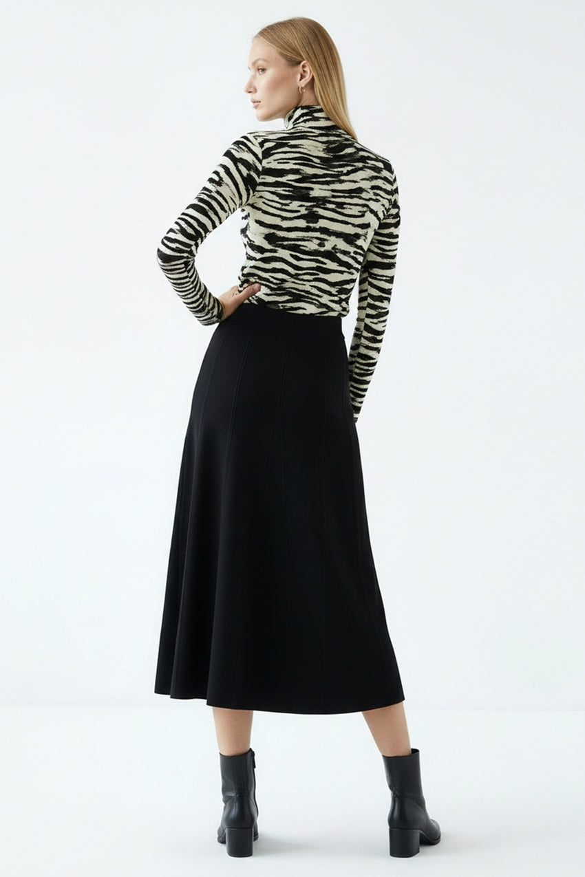 High Waist Black Regular Knit Midi Skirt
