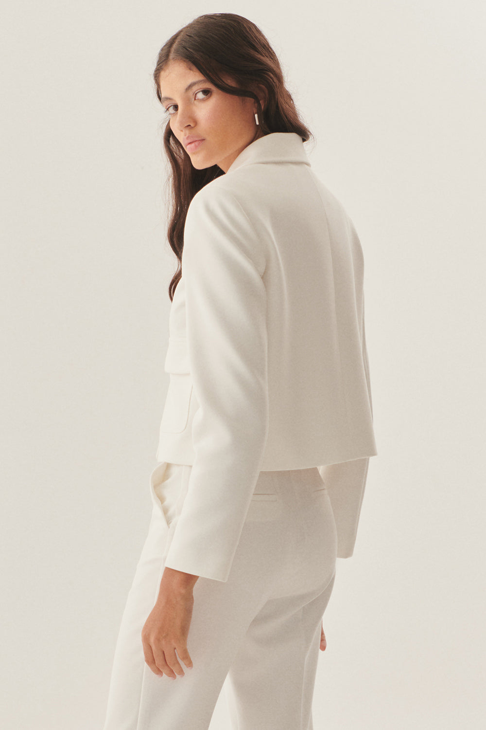 Collared Pocketed Regular Fit Short White Jacket
