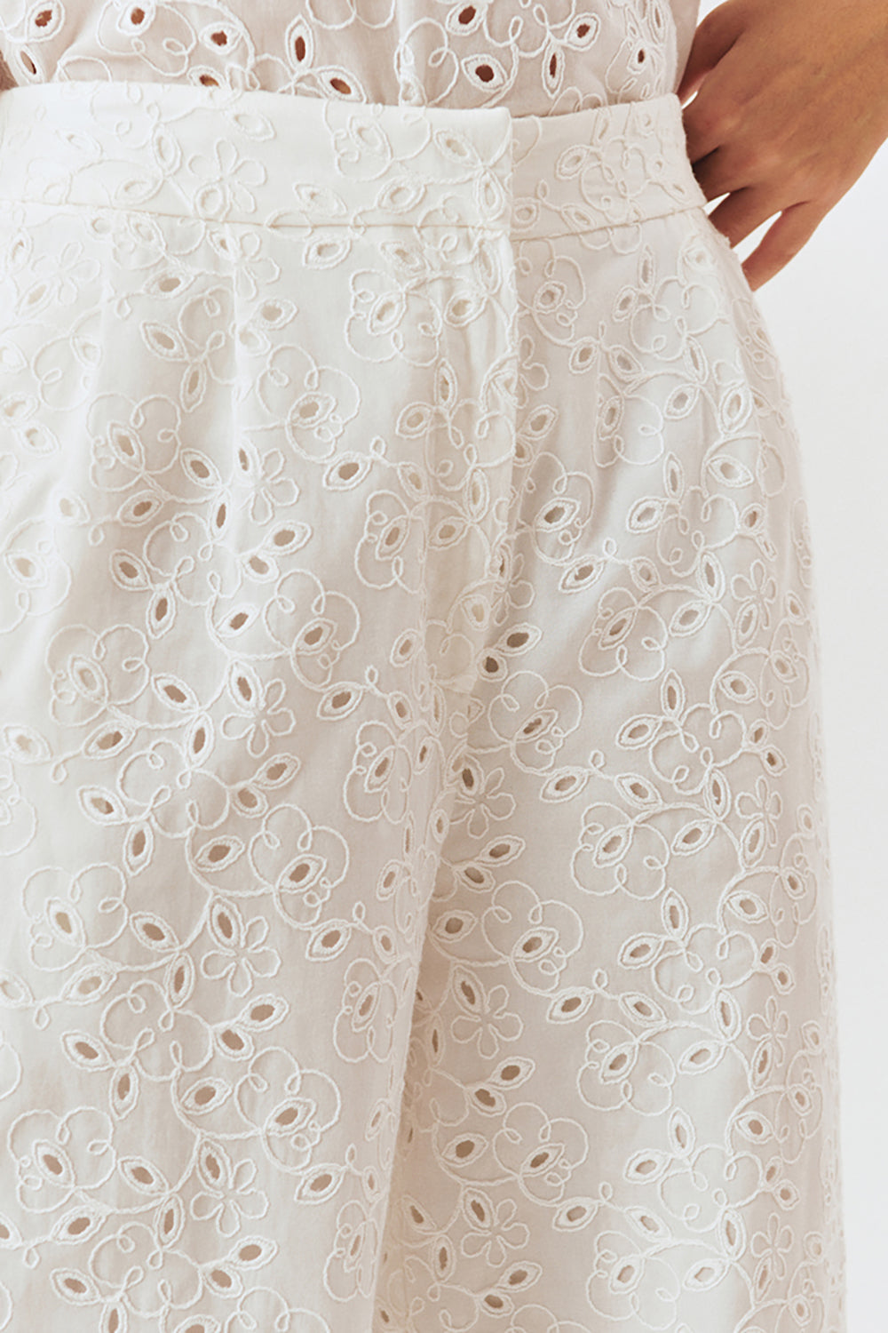 Broderie Anglaise Fabric Loose Fit Pants - Ecru