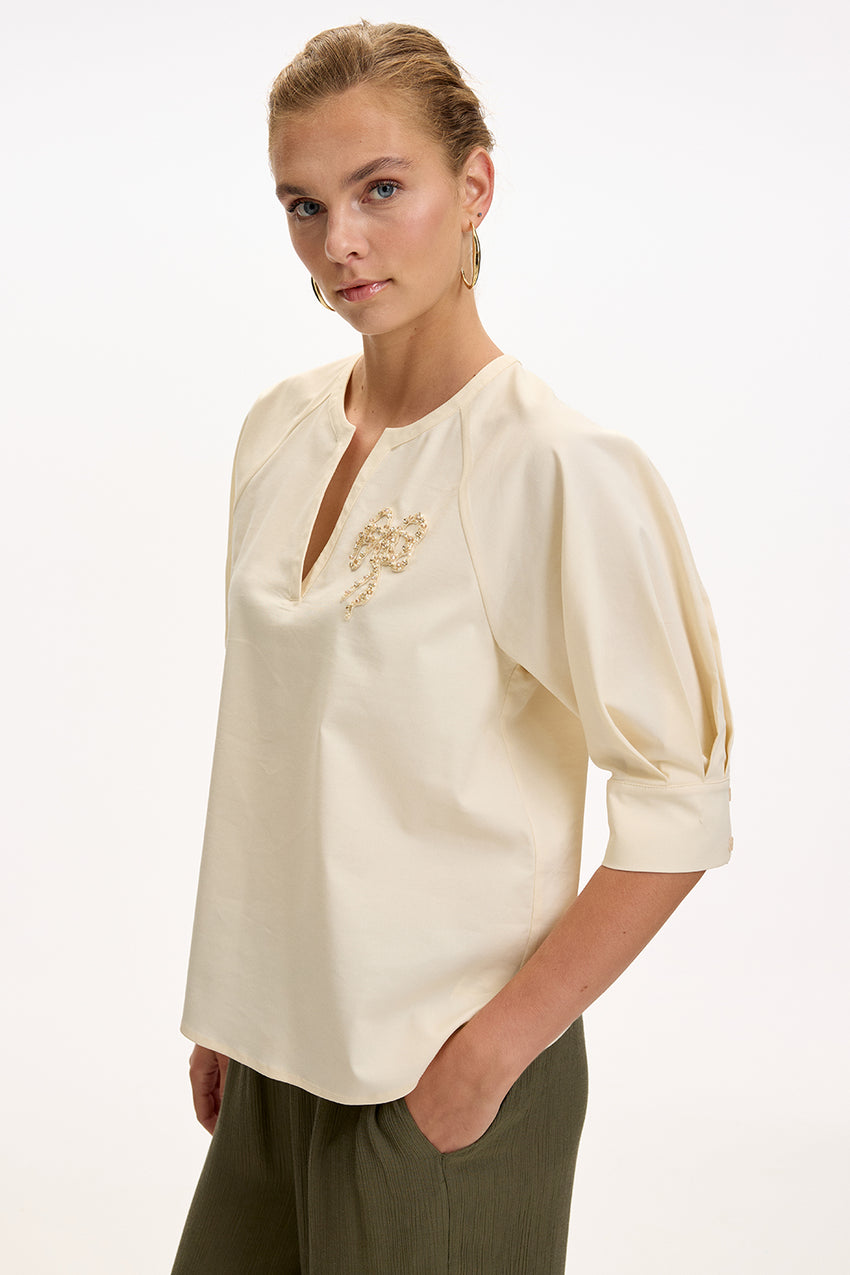 Katharine V-Neck Short Sleeve Blouse - CREAM