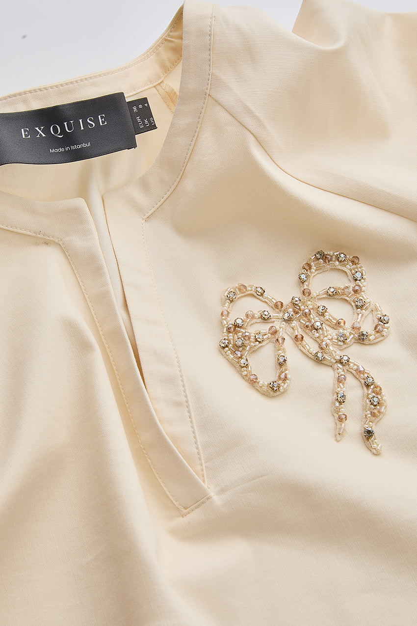 Katharine V-Neck Short Sleeve Blouse - CREAM