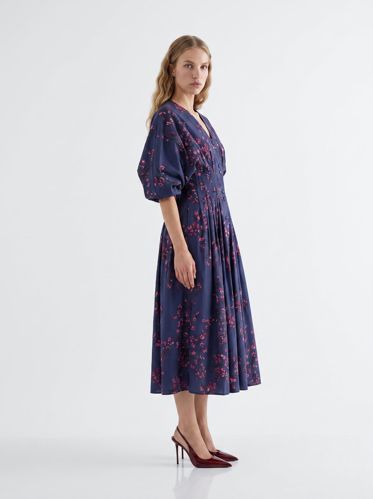 Raglan Sleeve V Neck Pleated Waist Midi Dress - MULTICOLOR