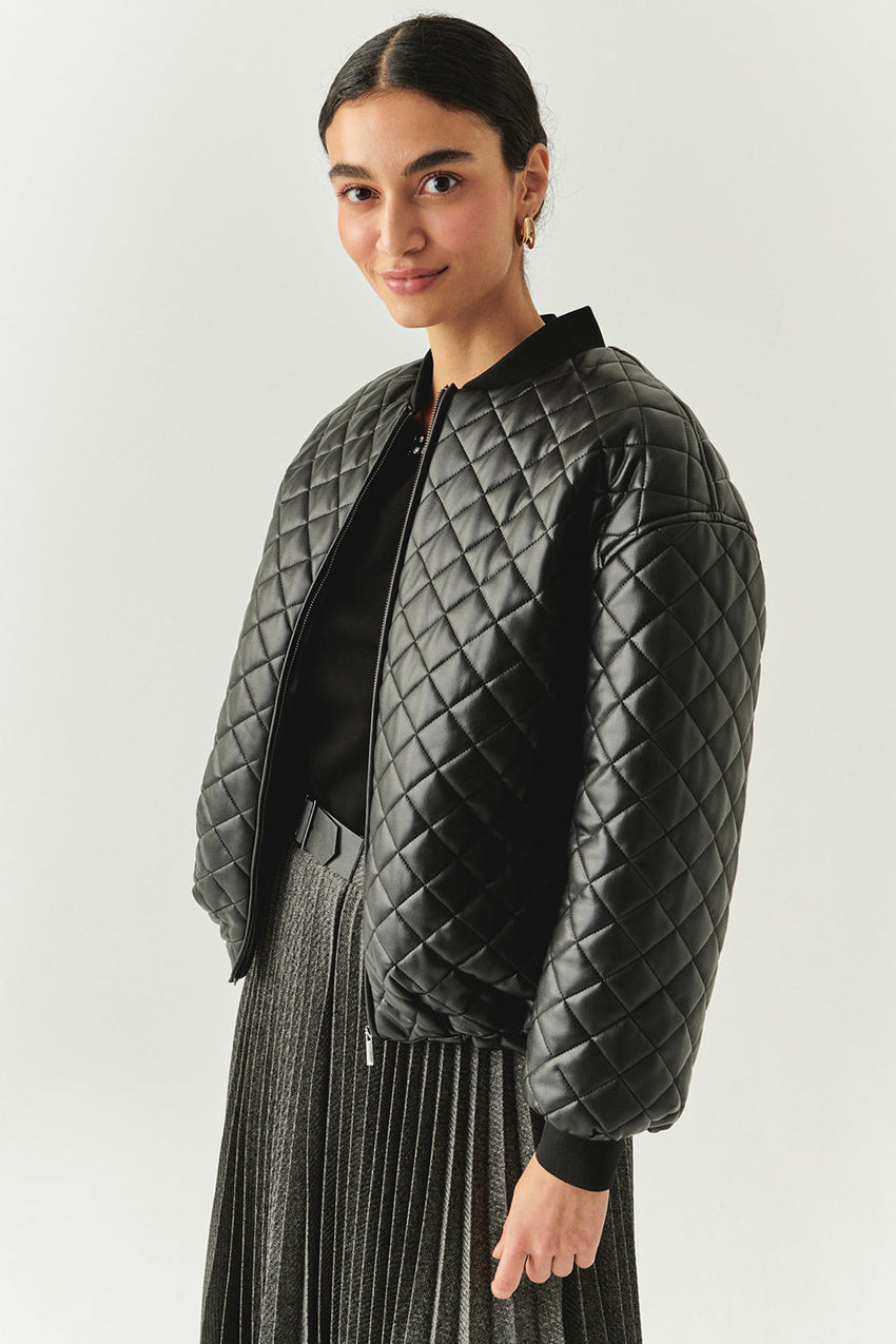 Dulce Quilted Faux Leather Shirt Collar Jacket