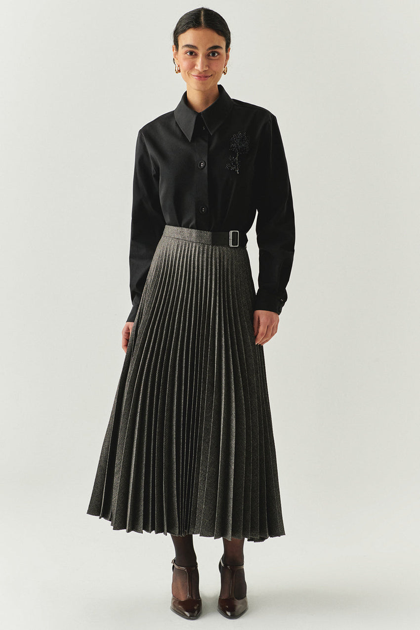 Malayah Black Long-Sleeve Shirt with Shirt Collar