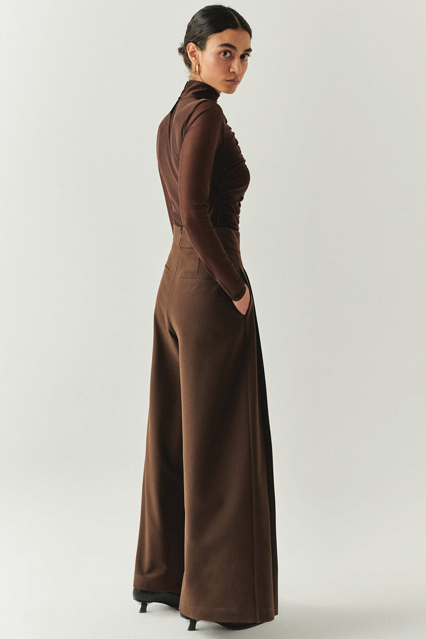 Irene Brown Wide-Leg Back-Pocketed Pants