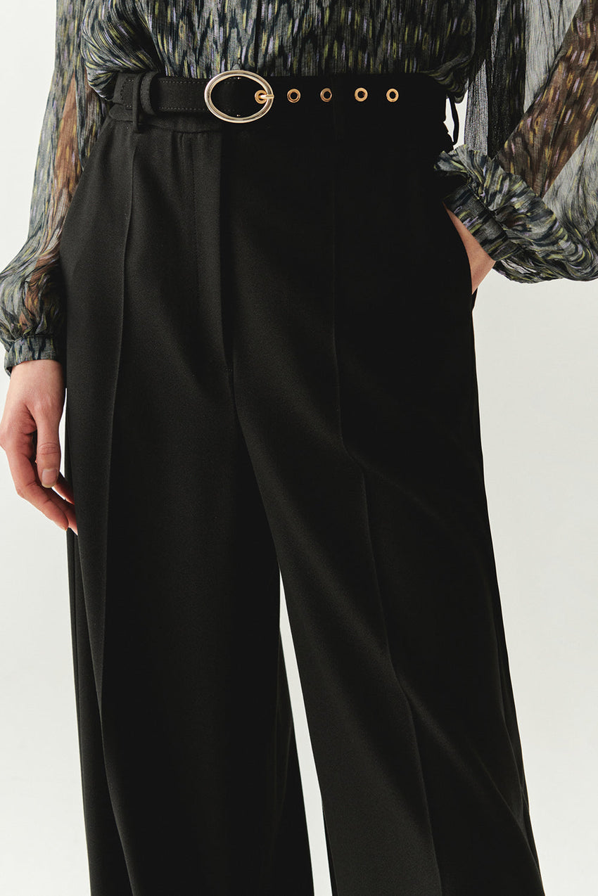 Nala Black Wide-Leg Pocketed Pants