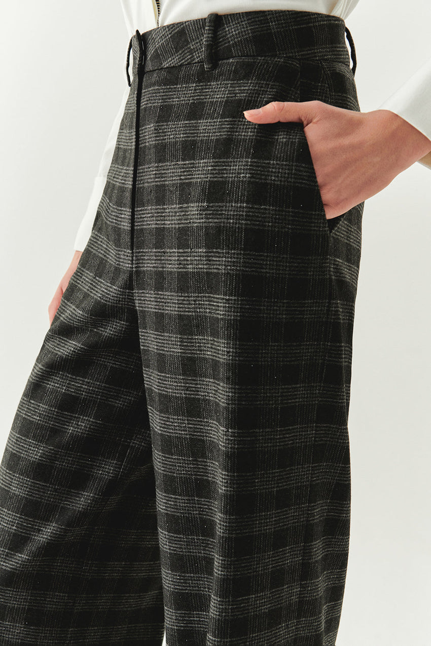 Emiliana Anthracite Check Pocketed Pants