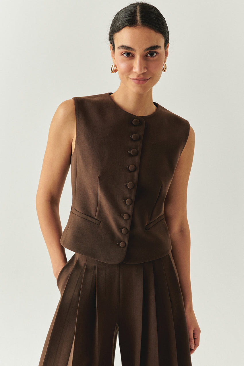 Elowyn Sleeveless V-Neck Vest