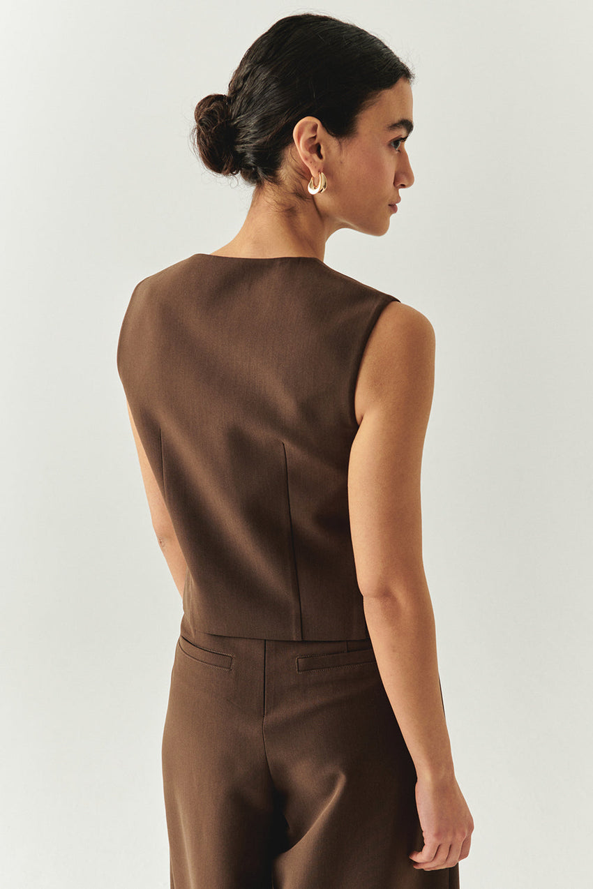 Elowyn Sleeveless V-Neck Vest