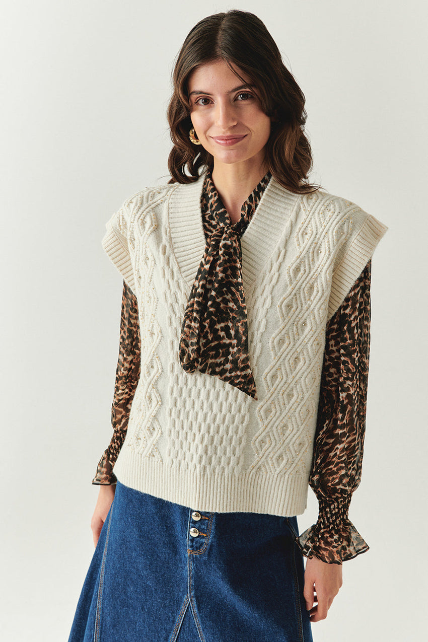 Adoria Cream V-Neck Cable Knit Sweater