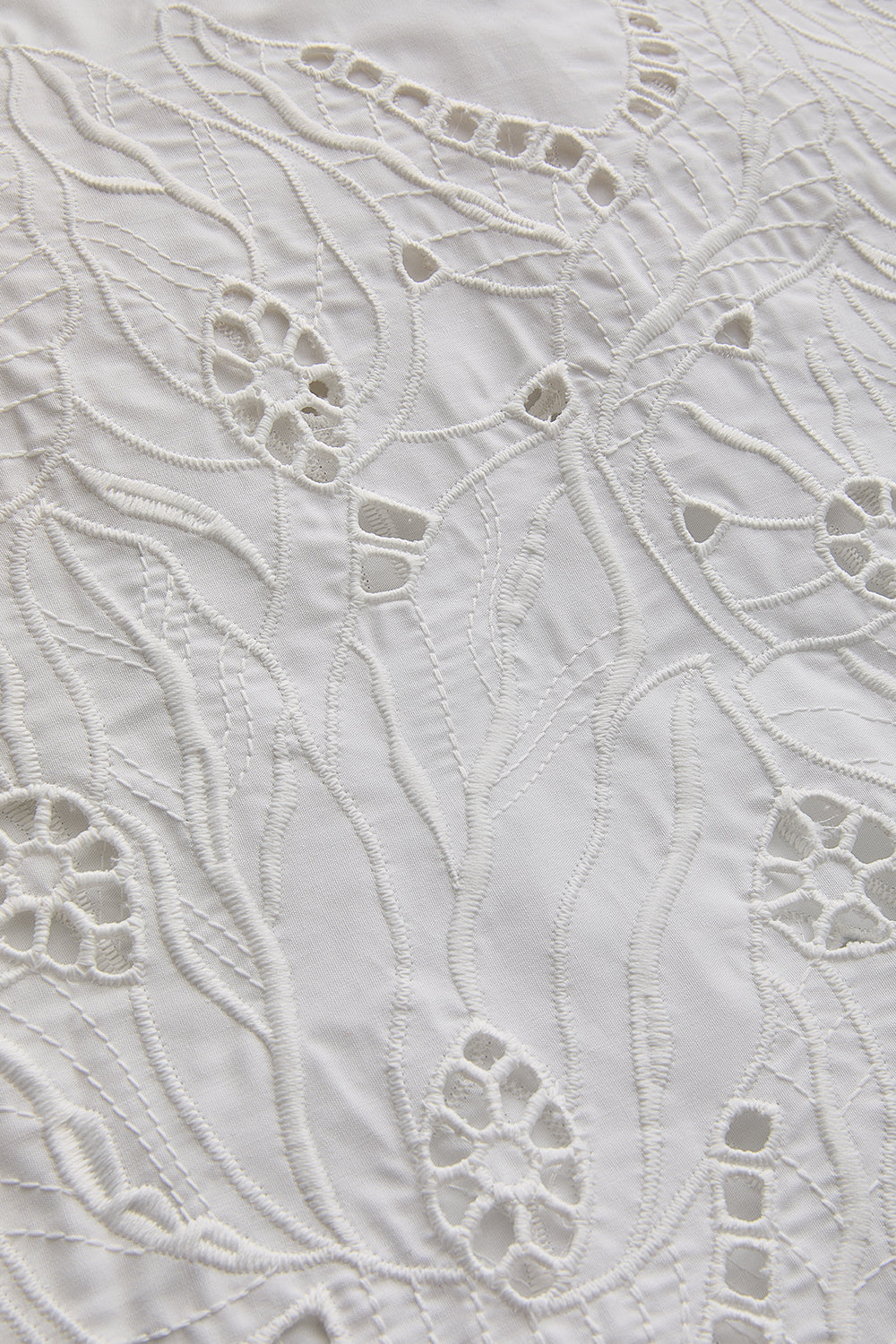 Regular Crisp and Chic Belted Dress - White