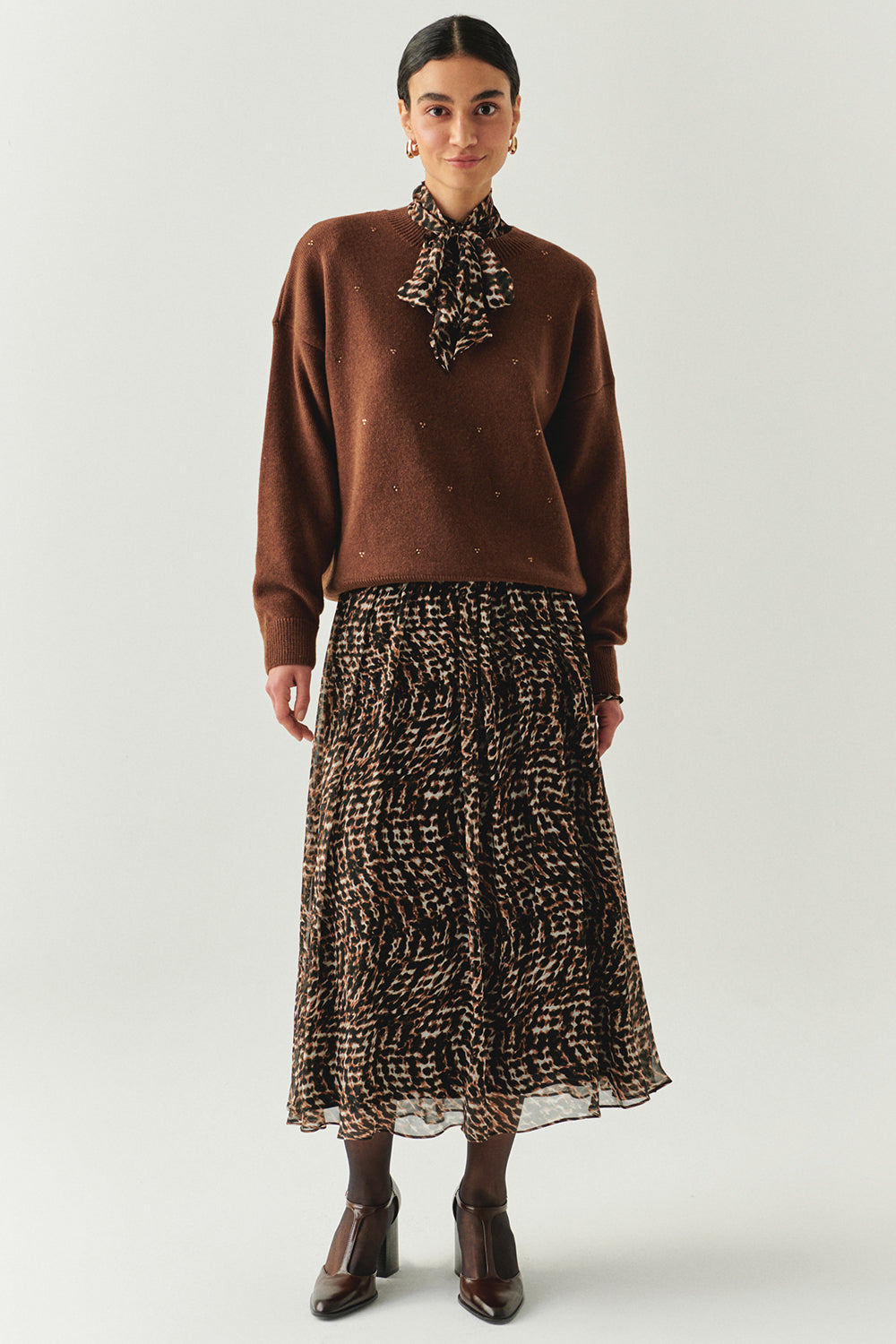 Emmeline Crew Neck Wool Sweater - BROWN