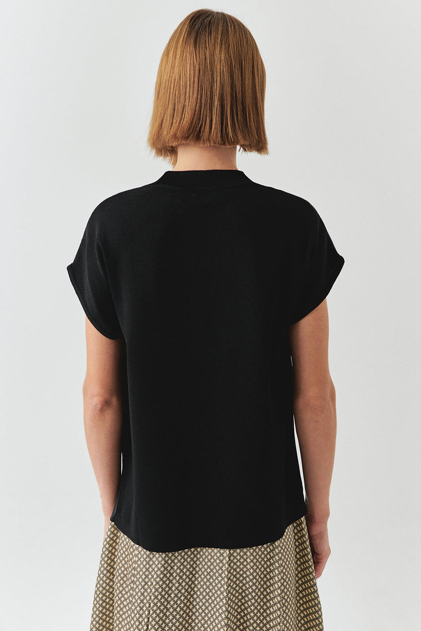 Nyomi Black Short Sleeve Crew Neck Blouse