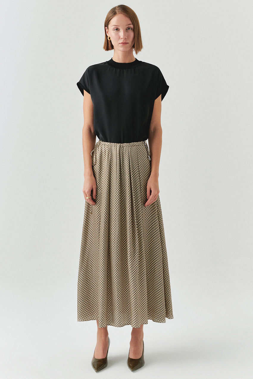 Nyomi Black Short Sleeve Crew Neck Blouse