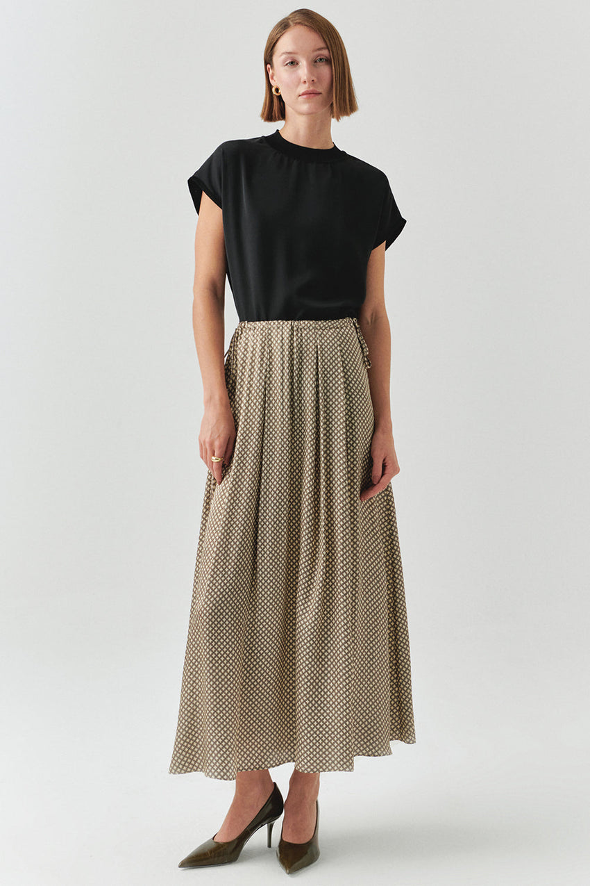 Nyomi Black Short Sleeve Crew Neck Blouse