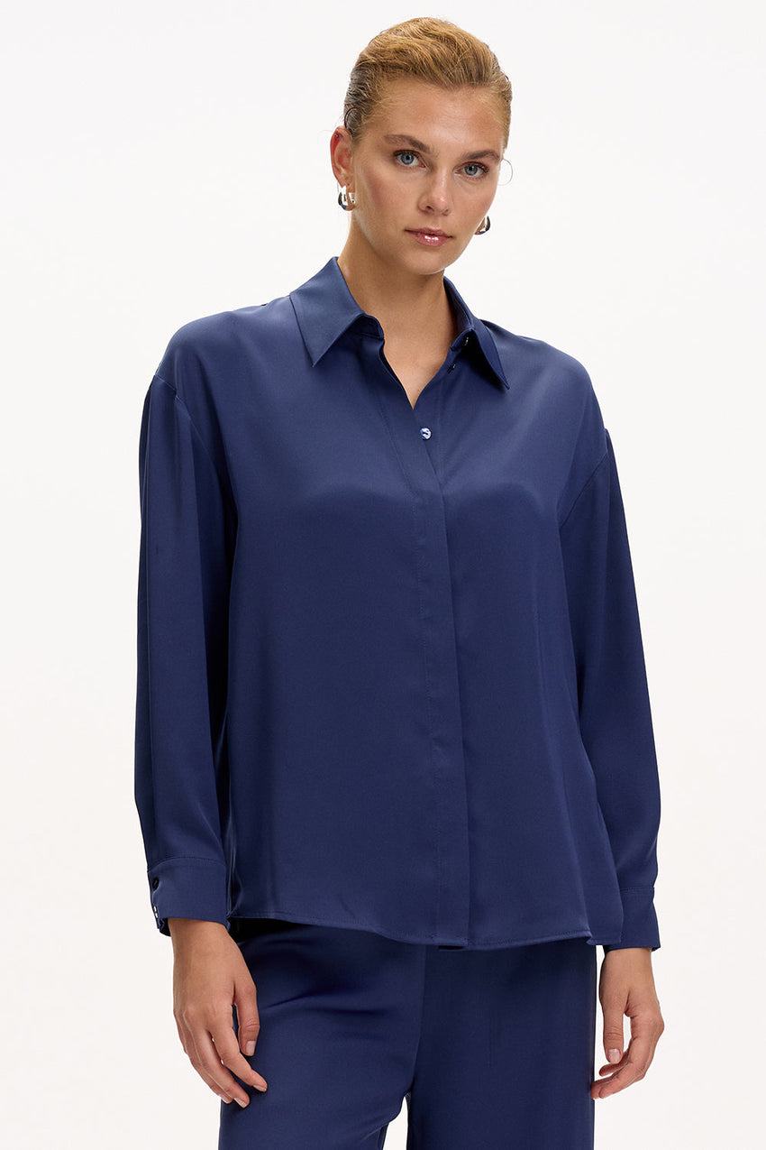 Navy Blue Regular Fit Shirt with Long Sleeves, Classic Collar, and Buttons