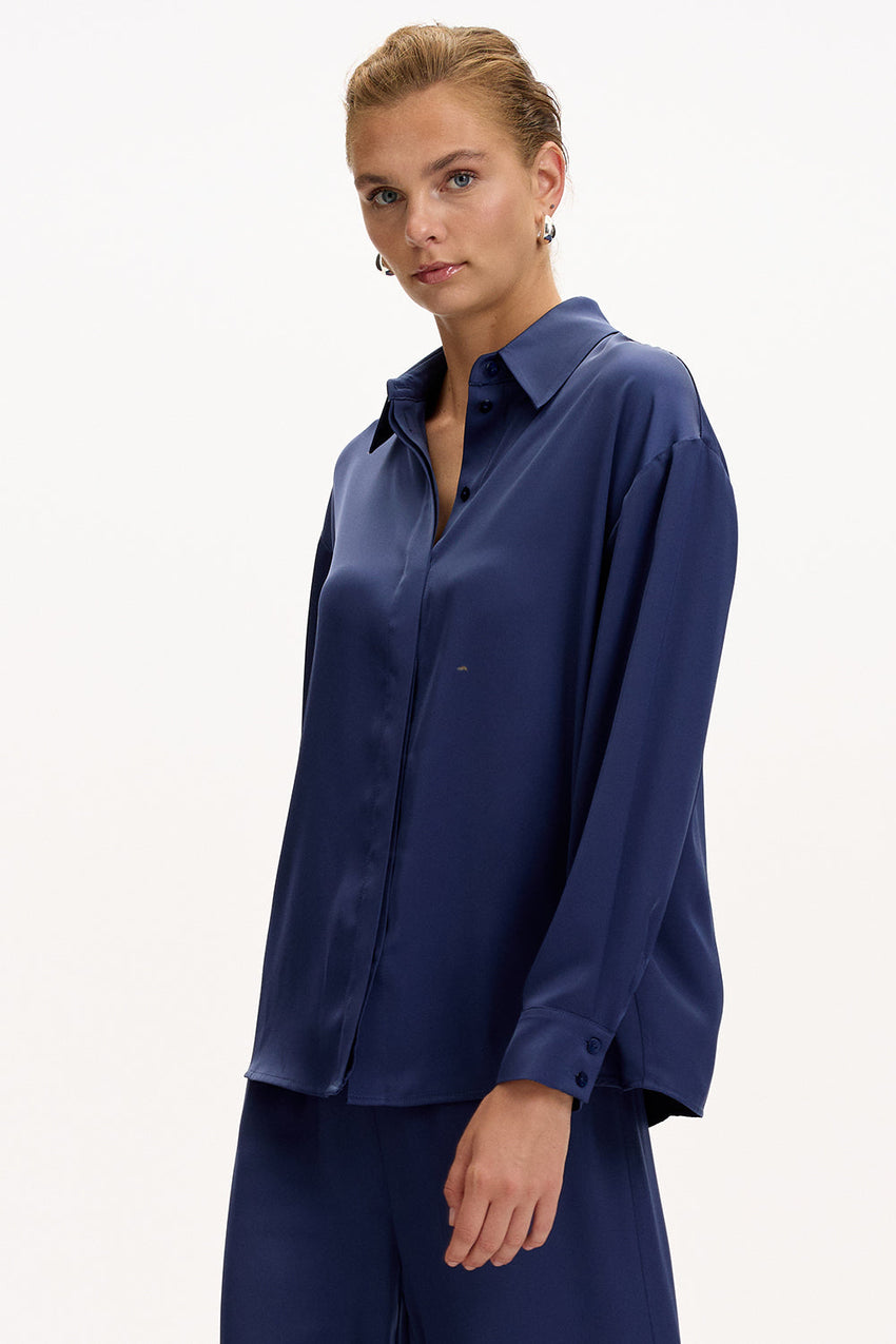 Navy Blue Regular Fit Shirt with Long Sleeves, Classic Collar, and Buttons