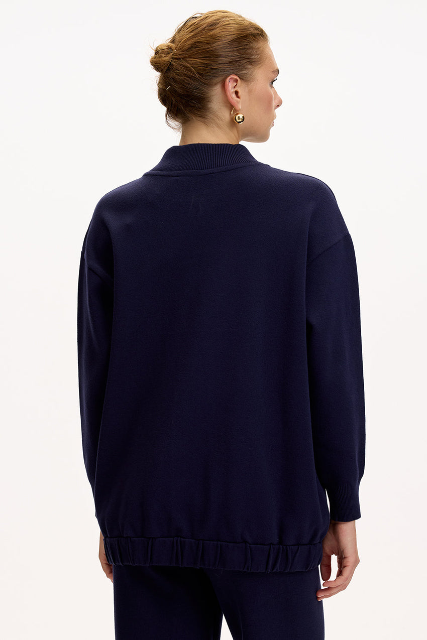 Navy Blue Oversize Knit Cardigan with Crew Neck, Pockets, and Gold Buttons