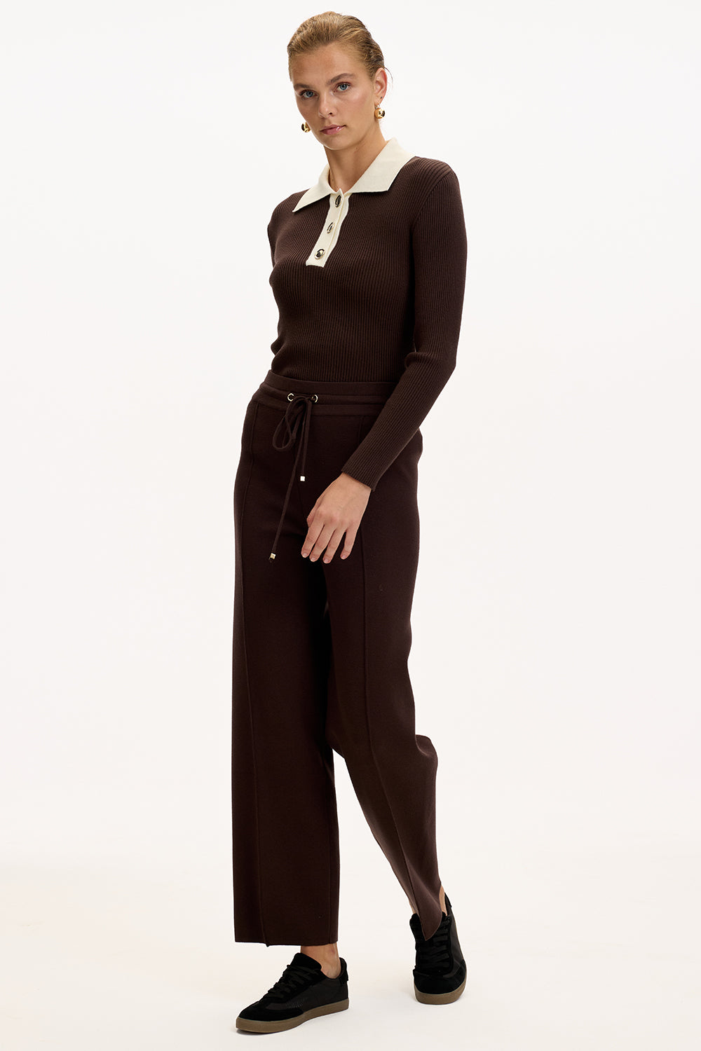 Brown Regular Fit Knitted Trousers with Drawstring Waist