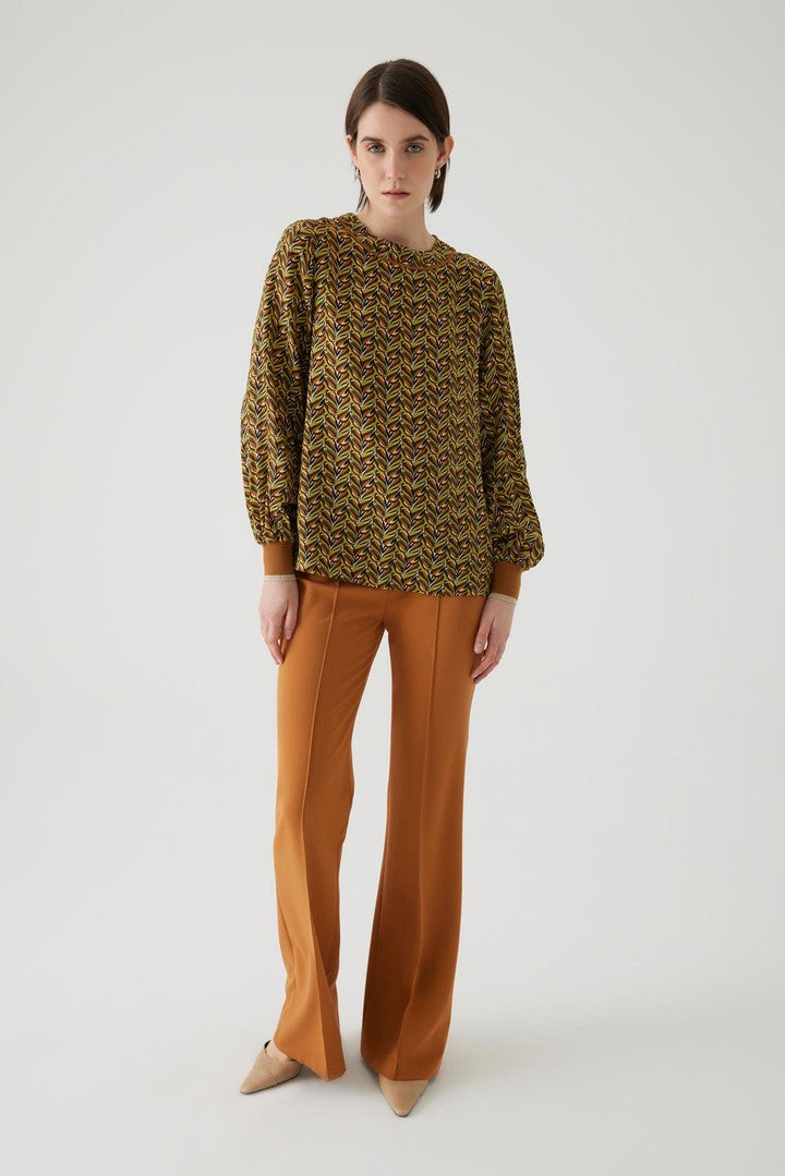 Regular Fit Blouse with Round Neck and Patterned Fabric