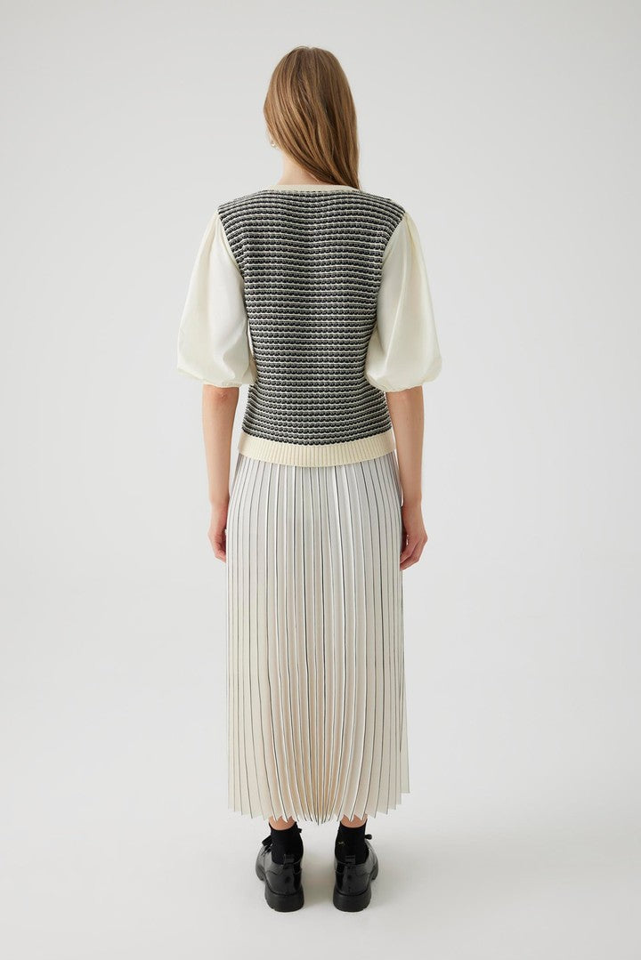Knit Blouse with Poplin Sleeve and Pocket Details