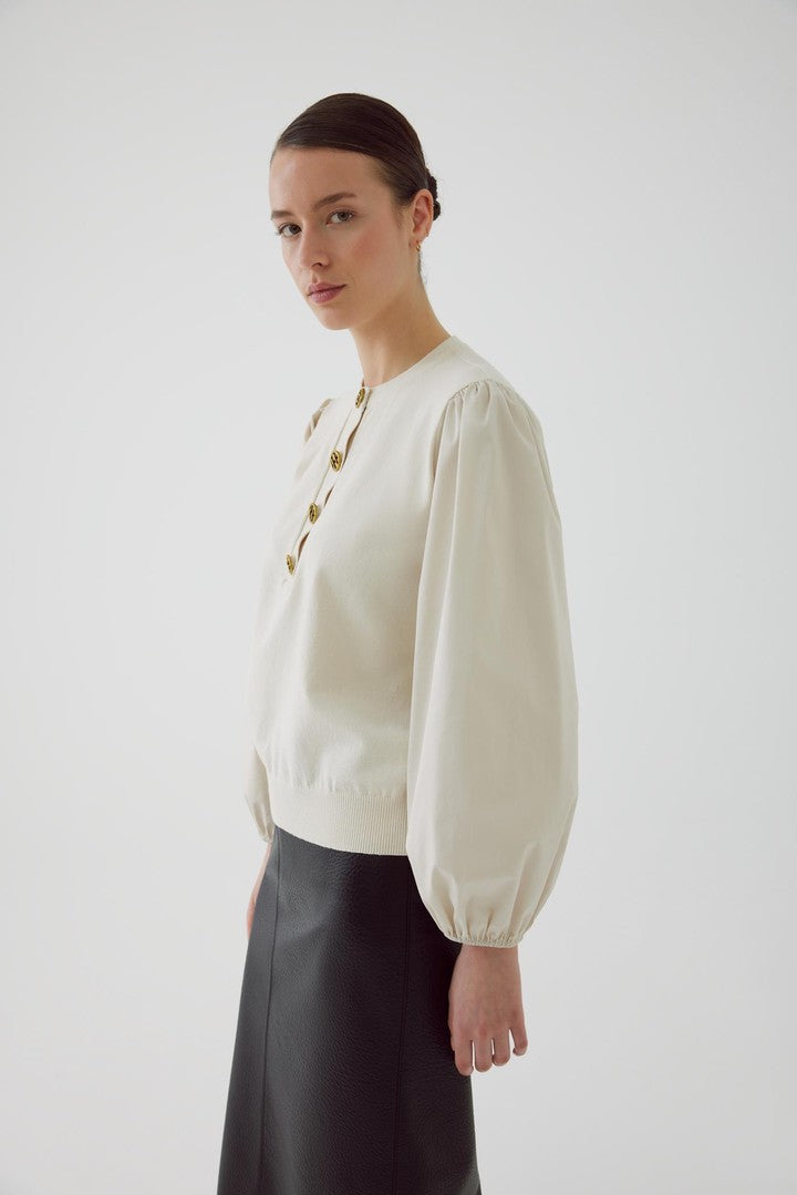 Bone Regular Fit Cotton Knit Blouse with Crew Neck and Elastic Cuffs