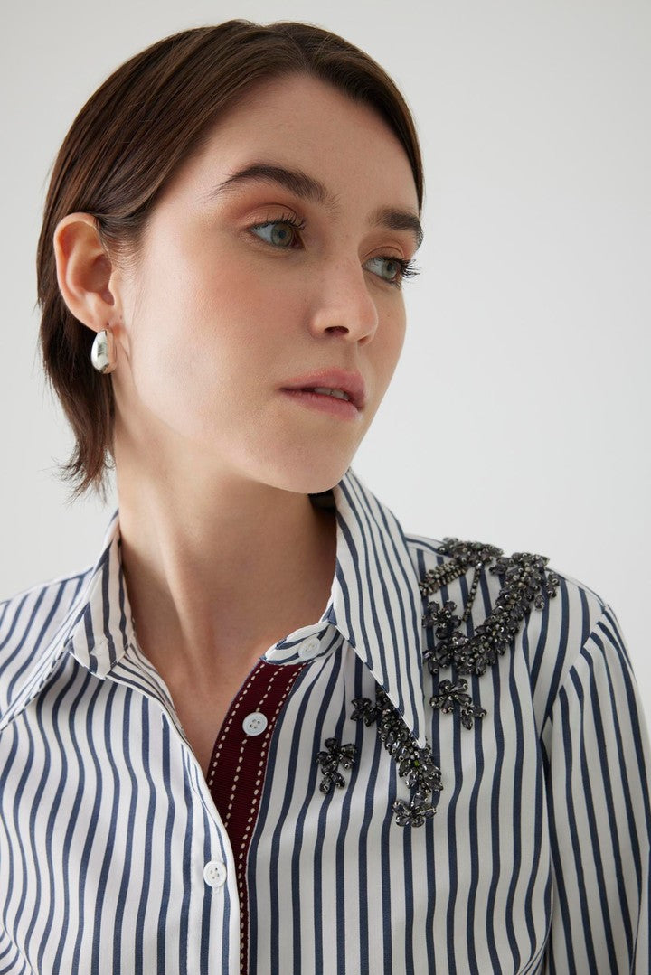 Slim Fit Striped Shirt with Fitted Waist and Embroidered Details